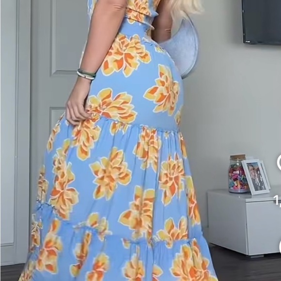 Floral blue and yellow Maxi Dress NWT SZ L - Picture 6 of 7